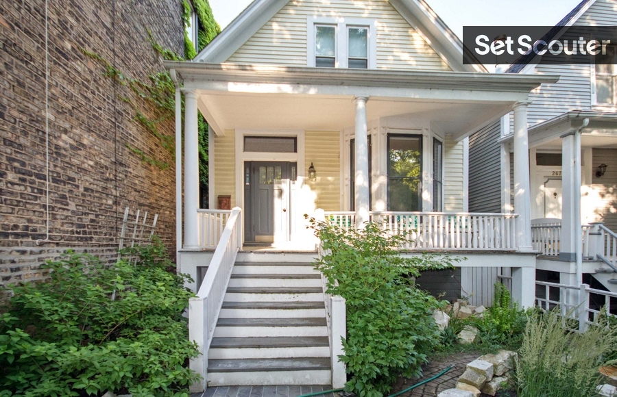 Matthew’s 1890 Victorian Home in Chicago